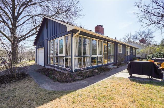 2503 Alabama Street, Lawrence, KS 66046