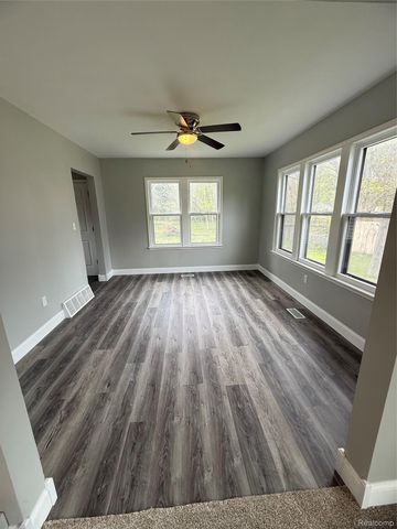 7489 Brock Way Street E, Genesee Charter Township, MI 48458