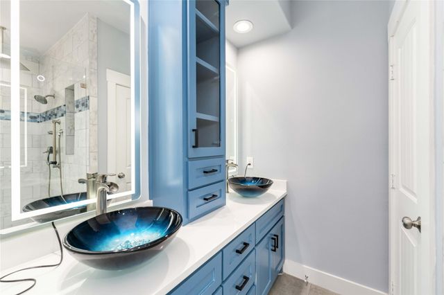 9495 Jutland Road 1, Houston, TX 77033