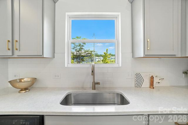 1103 Overland Drive, Dallas, NC 28034