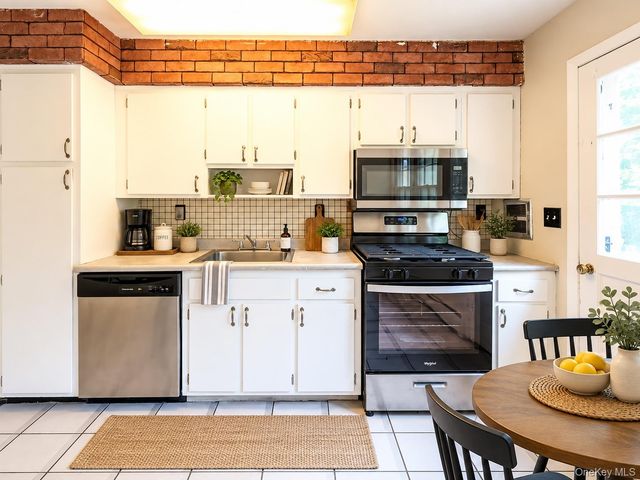 1 S Delaware Drive, Nyack, NY 10960