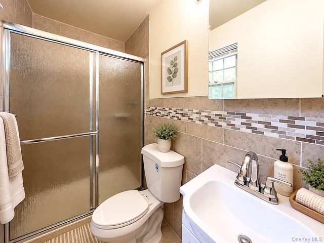 1 S Delaware Drive, Nyack, NY 10960