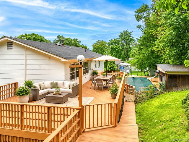 1 S Delaware Drive, Nyack, NY 10960