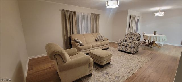 821 Boulevard Drive, Belpre, OH 45714