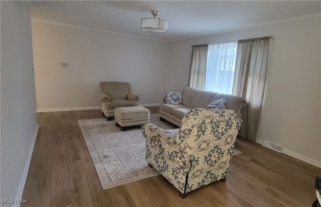 821 Boulevard Drive, Belpre, OH 45714