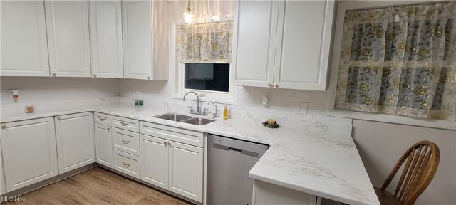 821 Boulevard Drive, Belpre, OH 45714