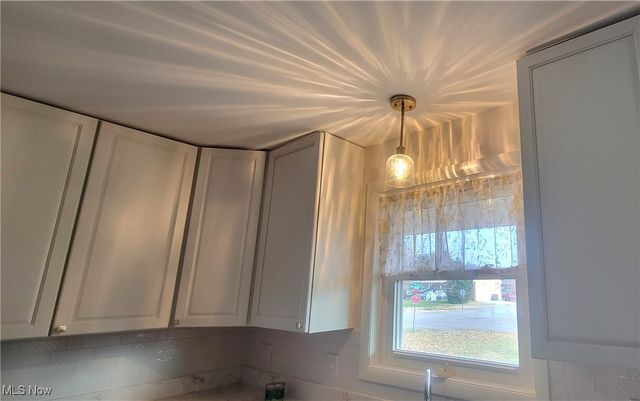 821 Boulevard Drive, Belpre, OH 45714