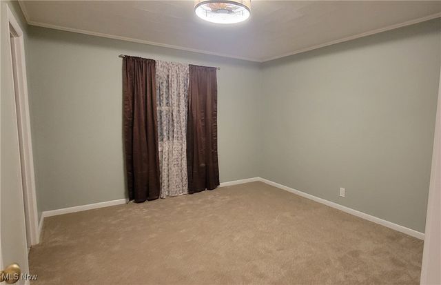 821 Boulevard Drive, Belpre, OH 45714