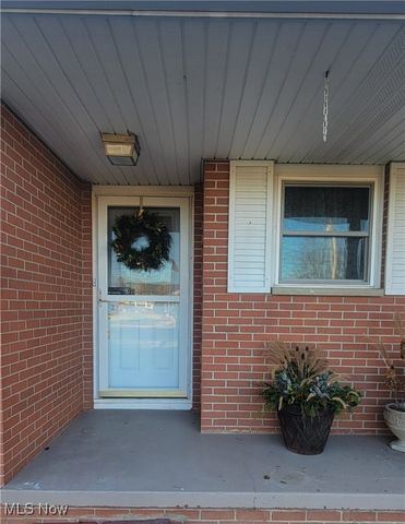 821 Boulevard Drive, Belpre, OH 45714