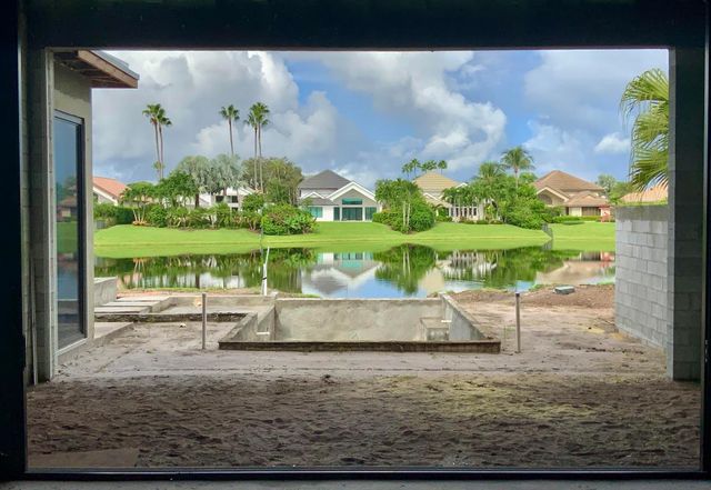 13773 Le Havre Drive, Palm Beach Gardens, FL 33410