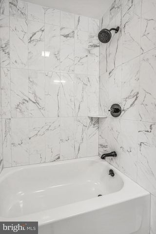 933 FOX CHASE RD, Jenkintown, PA 19046