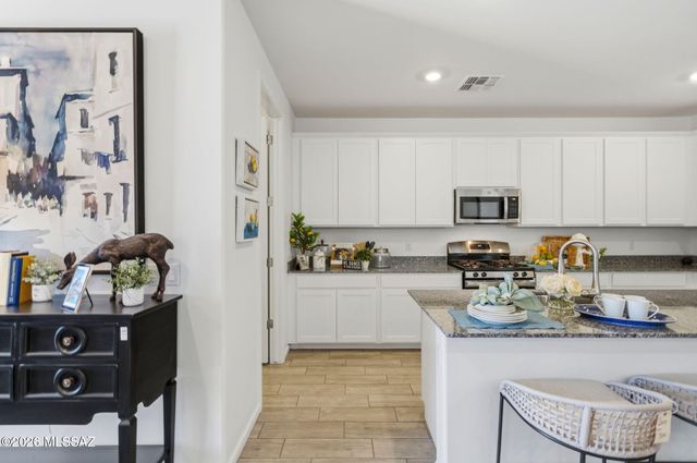 17462 S Hayward Place, Vail, AZ 85641