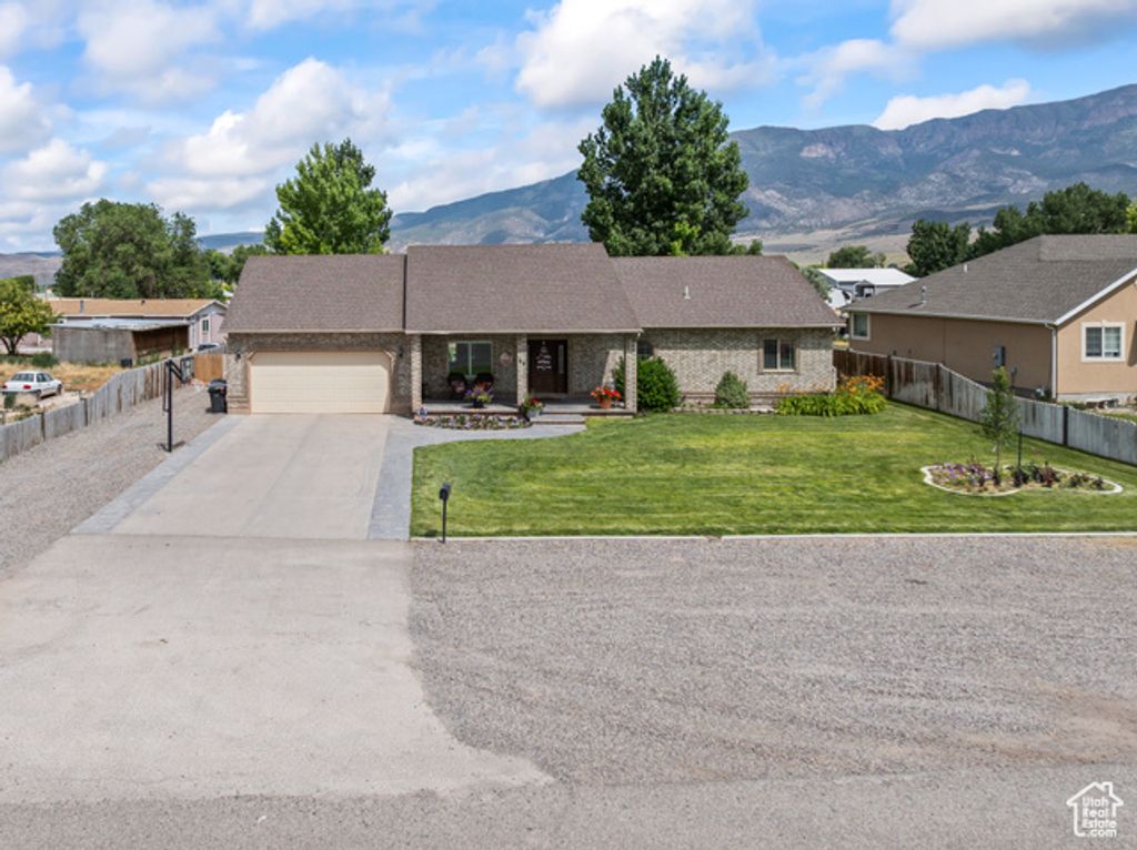 80 N 200 W, Central Valley, UT 84754