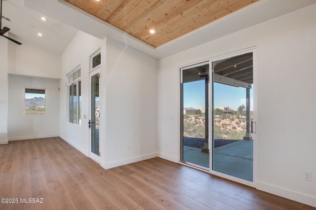 2750 W Black Cloud Court, Tucson, AZ 85745