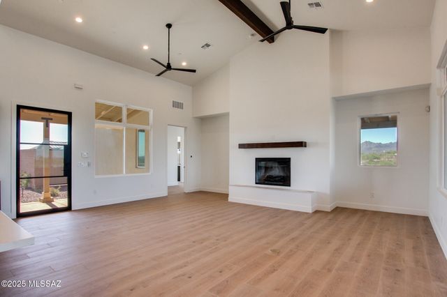 2750 W Black Cloud Court, Tucson, AZ 85745
