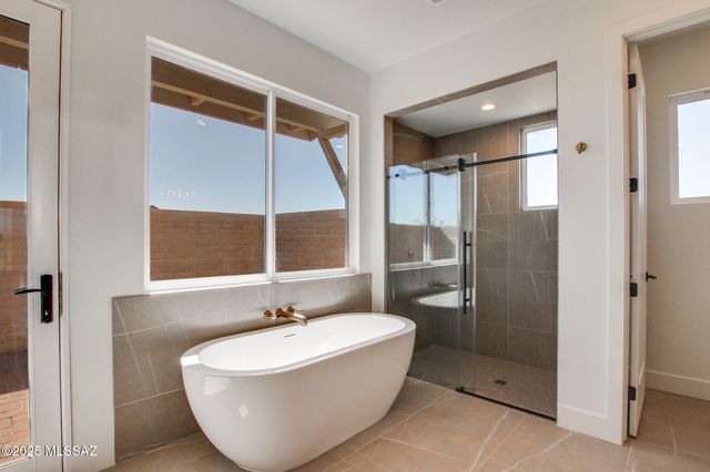 2750 W Black Cloud Court, Tucson, AZ 85745