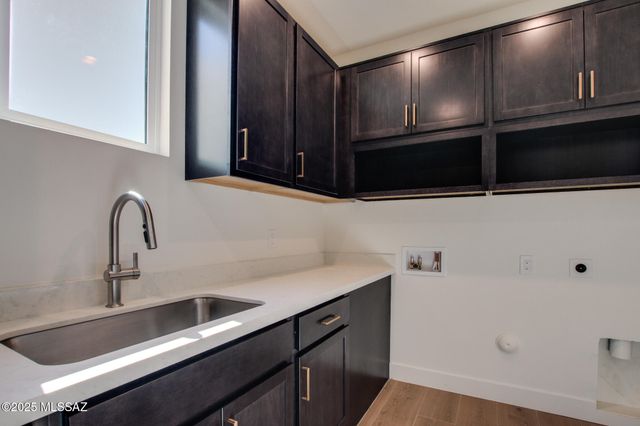 2750 W Black Cloud Court, Tucson, AZ 85745