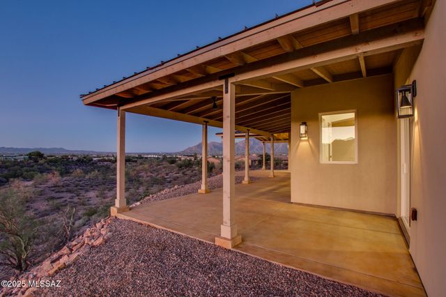 2750 W Black Cloud Court, Tucson, AZ 85745