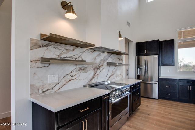 2750 W Black Cloud Court, Tucson, AZ 85745