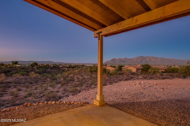 2750 W Black Cloud Court, Tucson, AZ 85745