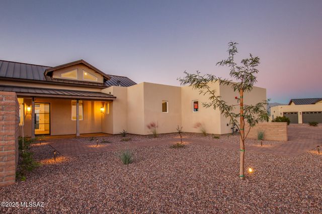 2750 W Black Cloud Court, Tucson, AZ 85745