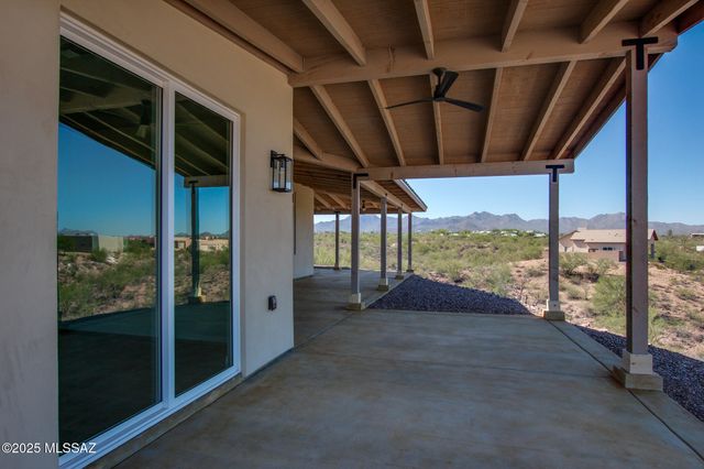 2750 W Black Cloud Court, Tucson, AZ 85745