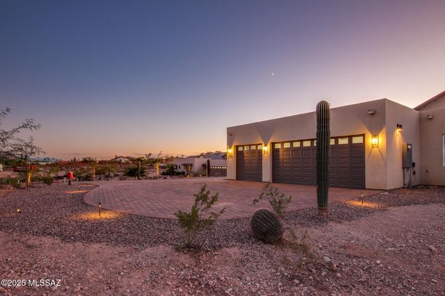 2750 W Black Cloud Court, Tucson, AZ 85745