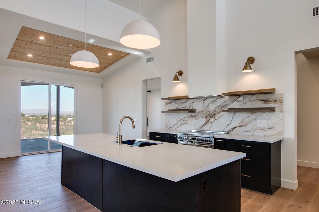 2750 W Black Cloud Court, Tucson, AZ 85745