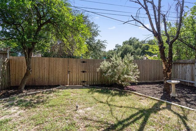 6501 Columbia Oaks CT 10, Austin, TX 78759