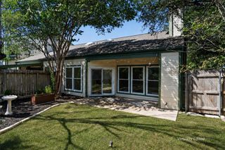 6501 Columbia Oaks CT 10, Austin, TX 78759