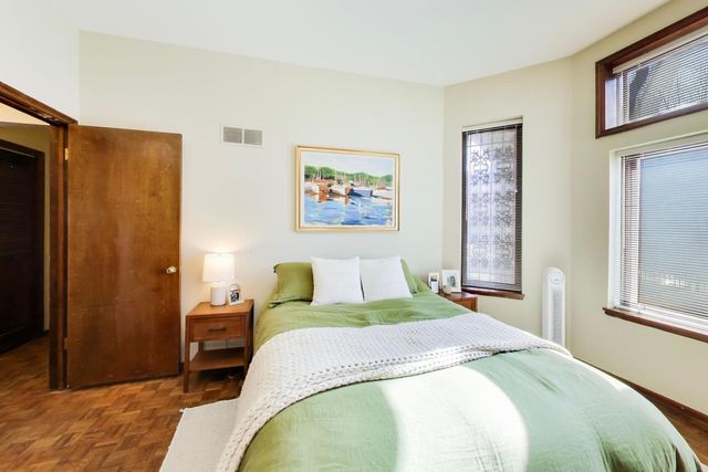 922 W FULLERTON Avenue 1, Chicago, IL 60614