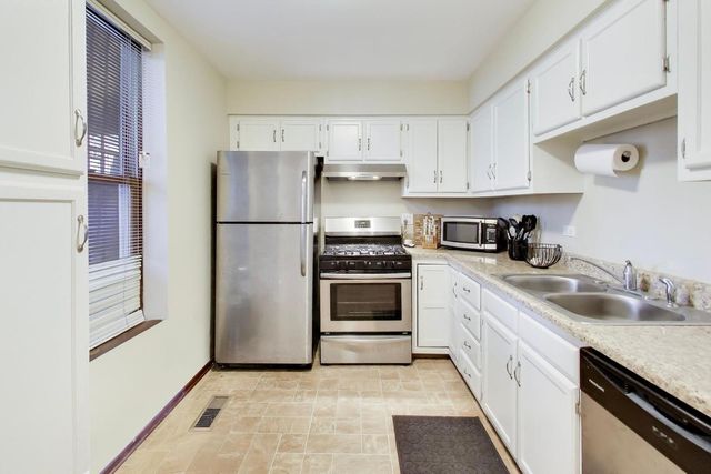 922 W FULLERTON Avenue 1, Chicago, IL 60614