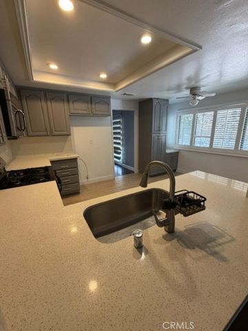 900 Calle Hermosa, San Dimas, CA 91773