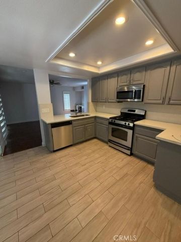 900 Calle Hermosa, San Dimas, CA 91773