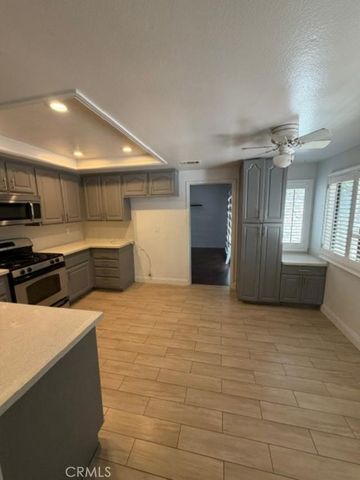 900 Calle Hermosa, San Dimas, CA 91773