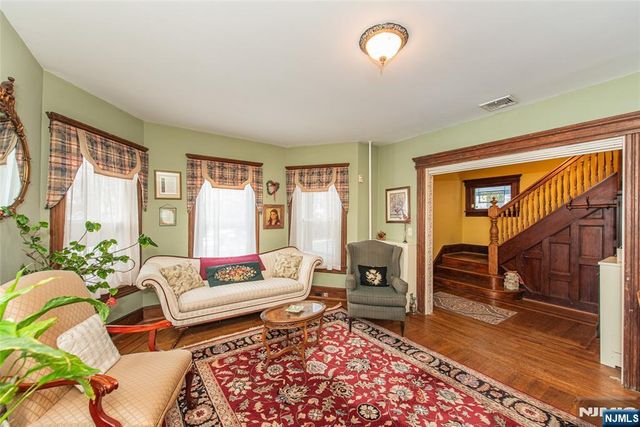 66 Park Avenue, Caldwell, NJ 07006