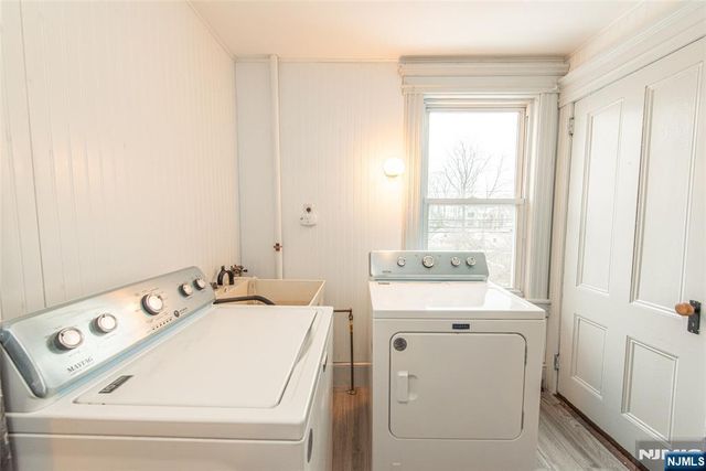 66 Park Avenue, Caldwell, NJ 07006