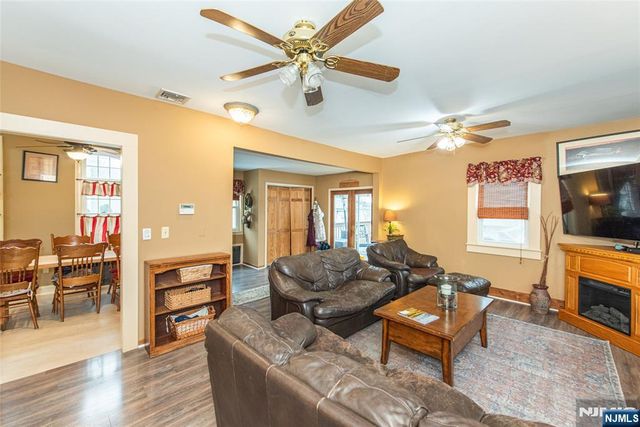 66 Park Avenue, Caldwell, NJ 07006