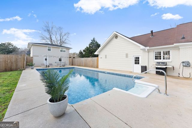 63 Angel Lane, Cleveland, GA 30528