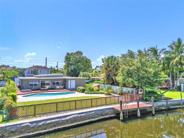 800 SW 8th Terrace, Fort Lauderdale, FL 33315