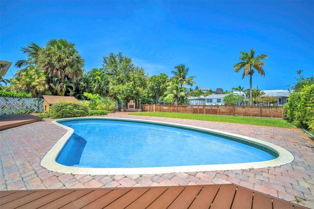 800 SW 8th Terrace, Fort Lauderdale, FL 33315