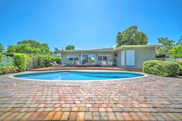 800 SW 8th Terrace, Fort Lauderdale, FL 33315