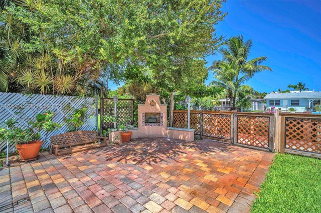 800 SW 8th Terrace, Fort Lauderdale, FL 33315