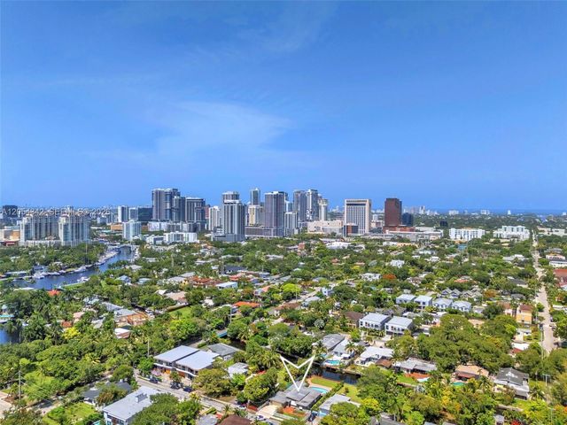 800 SW 8th Terrace, Fort Lauderdale, FL 33315