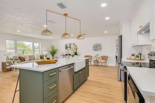 1872 PRINCETON DRIVE, Clearwater, FL 33765