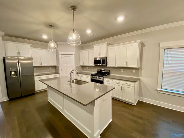 21940 Shearwater Drive, Athens, AL 35613