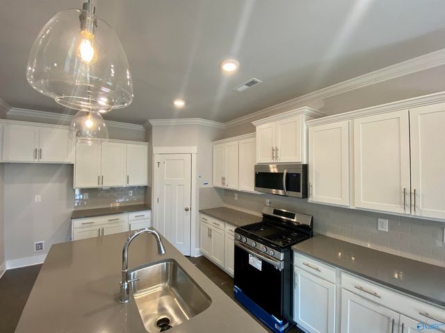 21940 Shearwater Drive, Athens, AL 35613