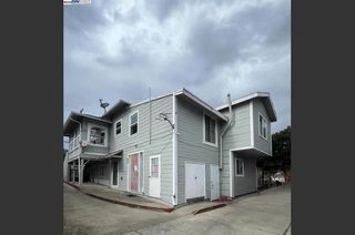 2158 High Street, Oakland, CA 94601
