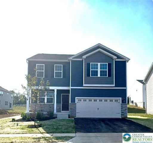 107 Winding Road, Forks Twp, PA 18040