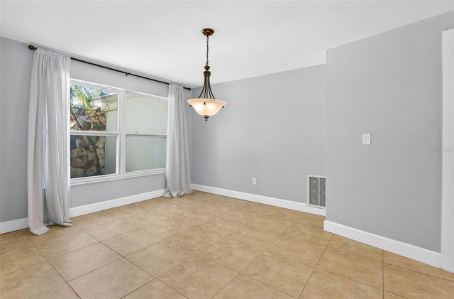 2111 PADDOCK CIRCLE, Dunedin, FL 34698